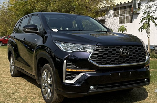 toyota-innova-hycross-ac-6-seater