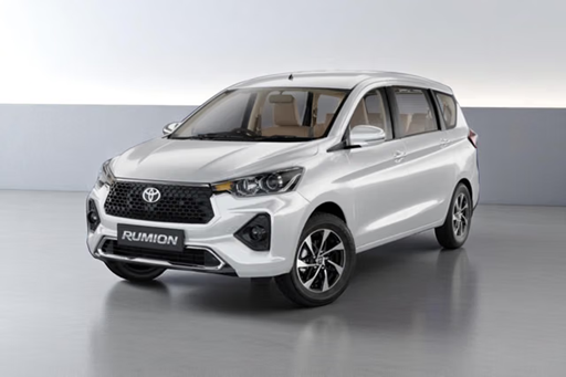 toyota-rumion-ac-6-seater